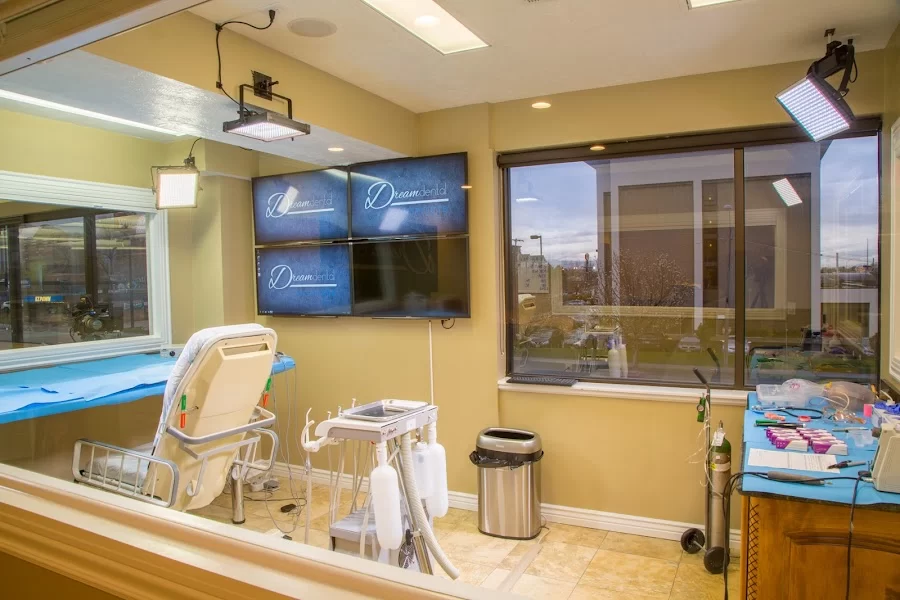Dream Dental Implant Center Picture 5