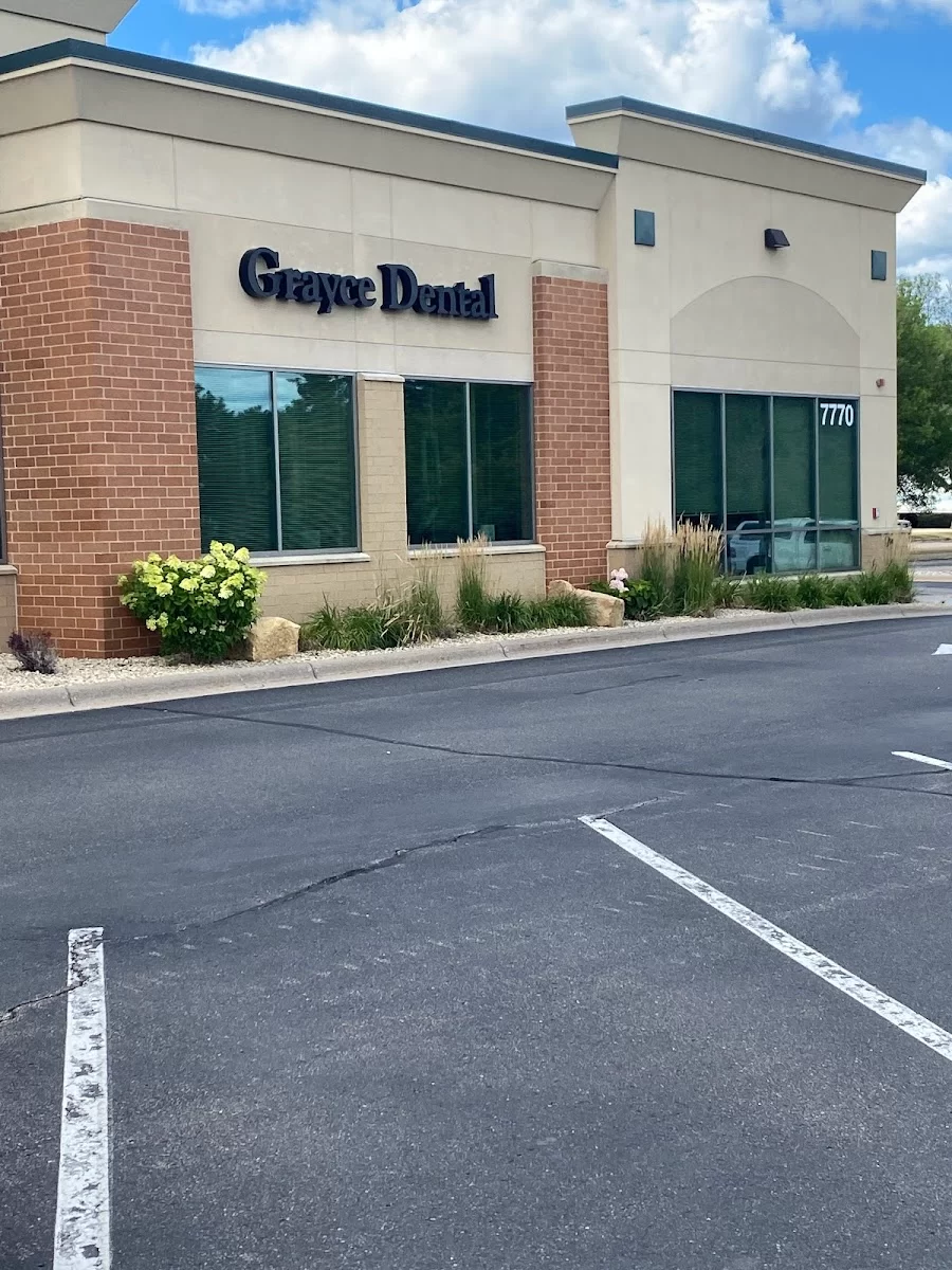 Grayce Dental Picture 1