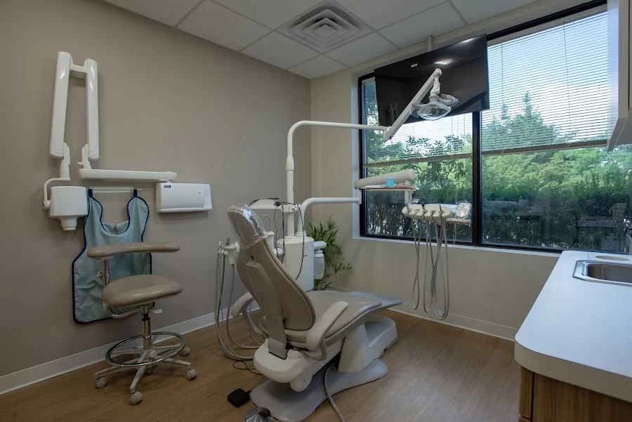 L C Quality Dental Picture 8