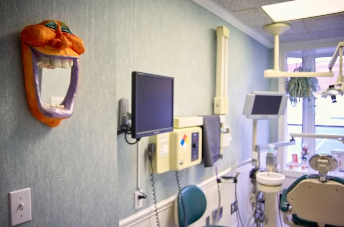 Howard & Howard Dental Picture 4