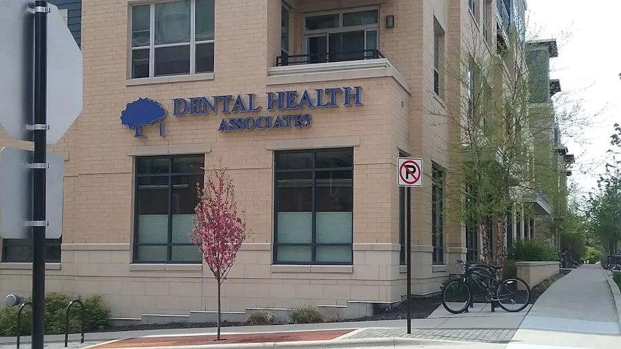 Dental Health Associates - University Clinic Picture 3
