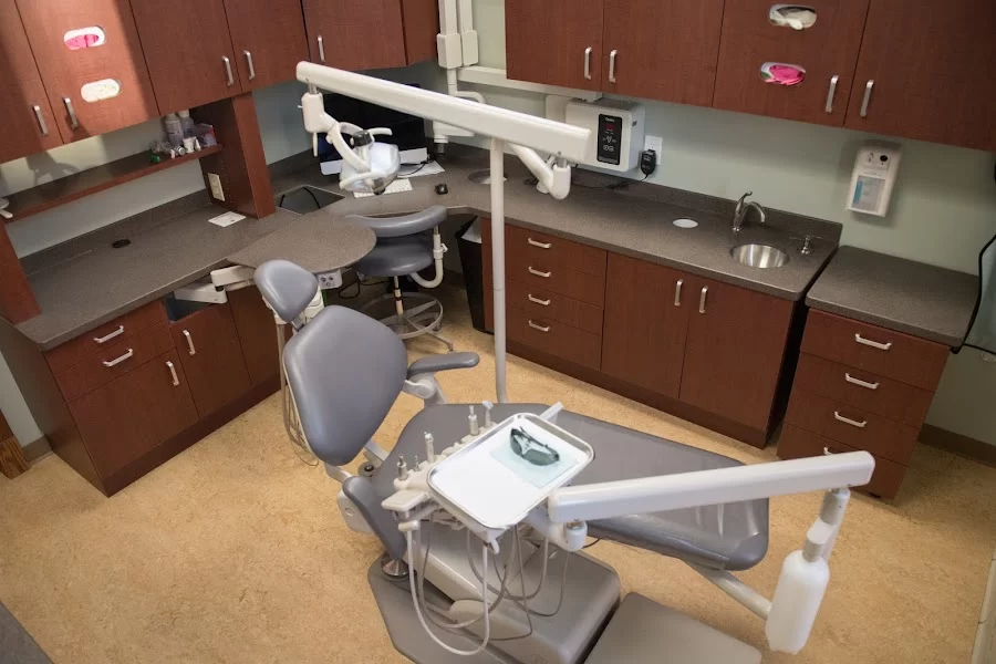 Monroe Street Family Dental: Benjamin Farrow DDS Picture 3