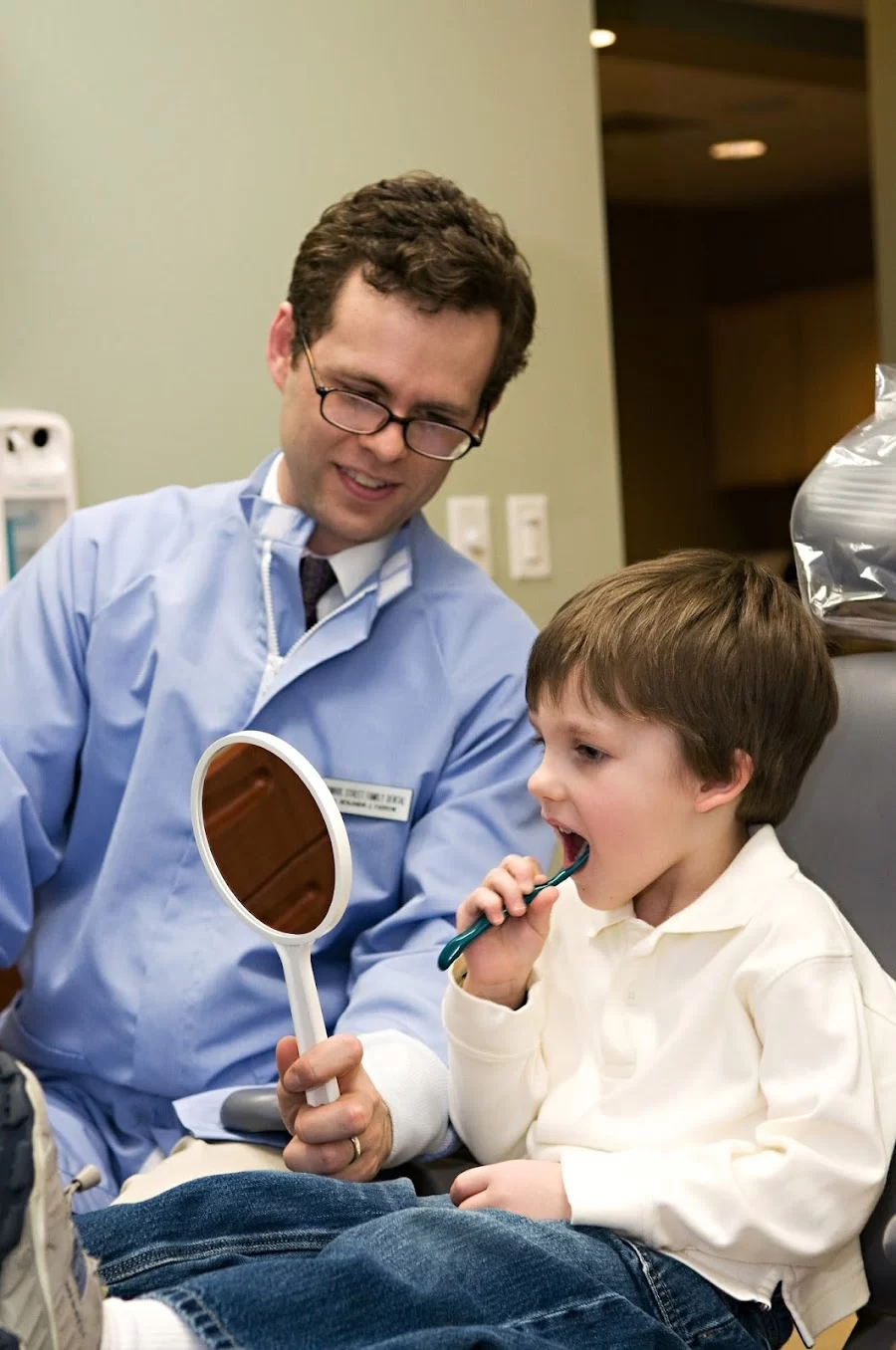 Monroe Street Family Dental: Benjamin Farrow DDS Picture 8