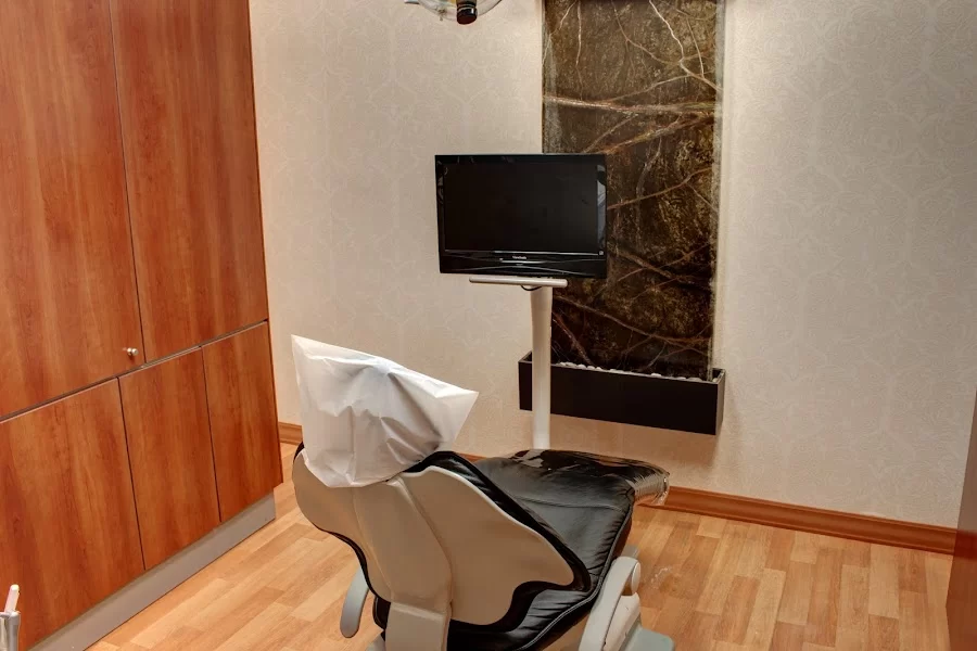 Advanced Dental Wellness Picture 3