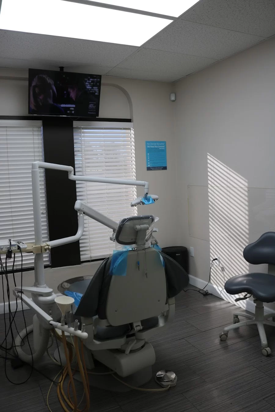 Smiles West - Canoga Park Picture 7