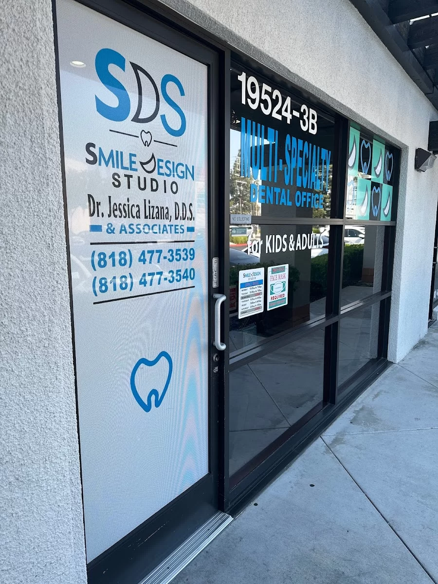 Smile Design Studio / Jessica Lizana, DDS Picture 10