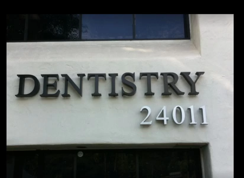 Cabot Dental Clinic: Viksman Vlad DDS Picture 1