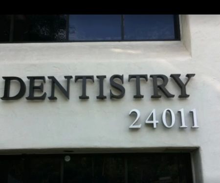 Cabot Dental Clinic: Viksman Vlad DDS