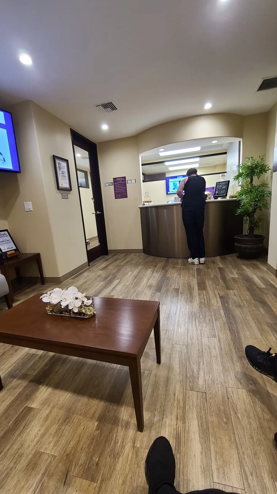 Robert G. Hale DDS Implant Center Picture 9