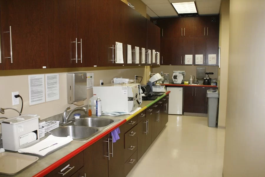 Monrovia Modern Dentistry Picture 3