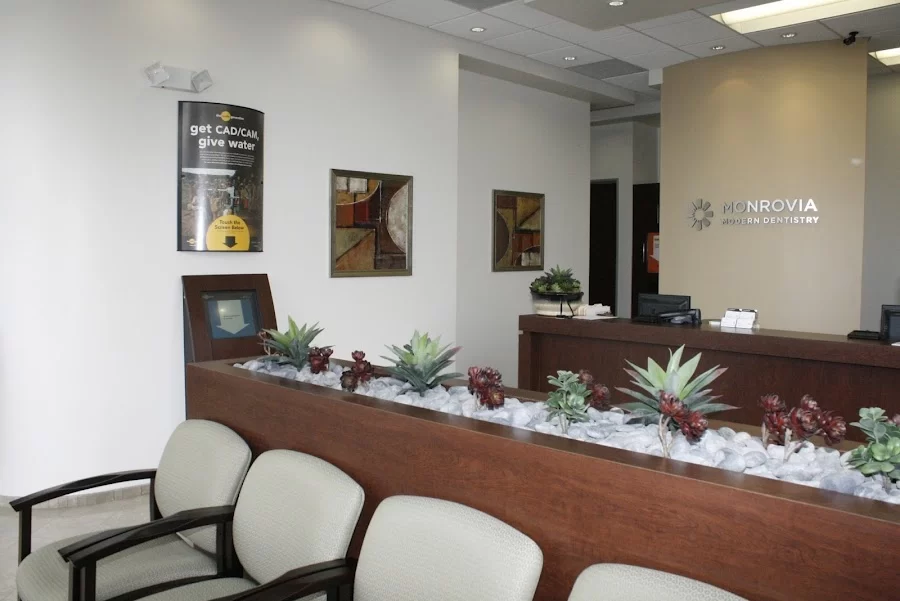 Monrovia Modern Dentistry Picture 1