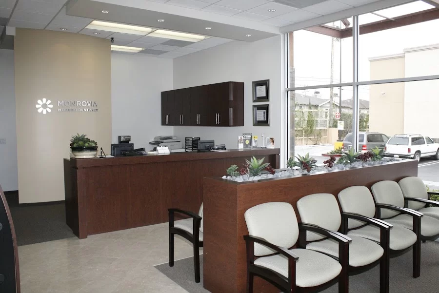 Monrovia Modern Dentistry Picture 4