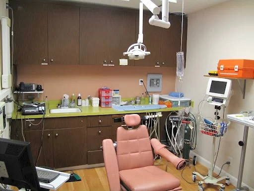 Dr. Francis H. Chung, DDS [DIOS Center] Picture 2