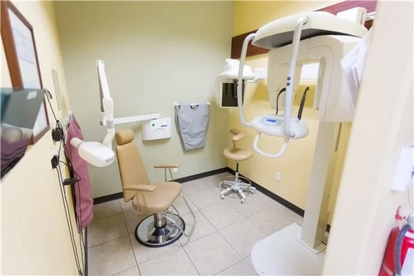 West Coast Dental of Monrovia Picture 1