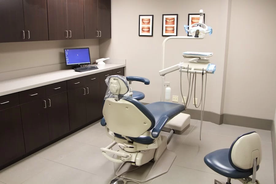 Dr Azimi DDS Picture 7
