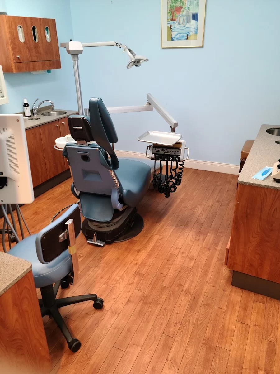 Uncasville Dental Associates Picture 5