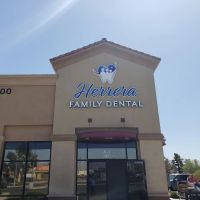Herrera Family Dental ico