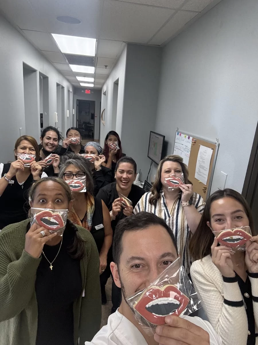 Smile Más Dental Picture 6