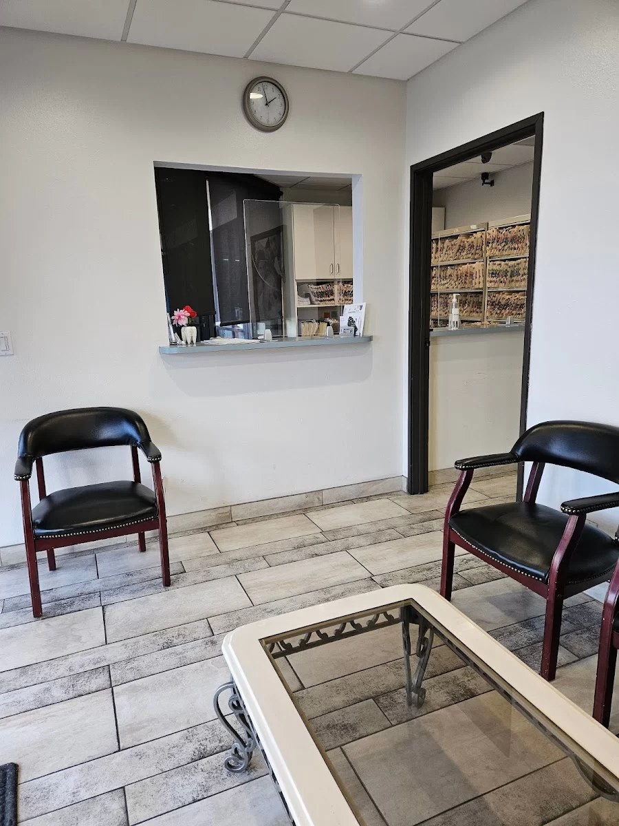 Cosmetic & Family Dentistry Picture 3