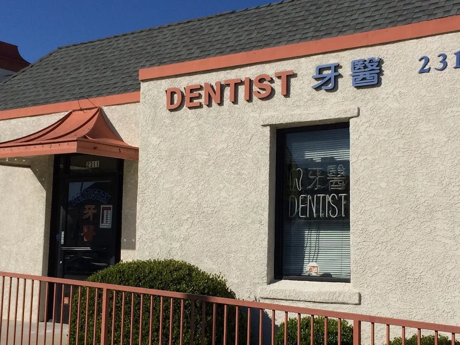 Dr. Sum Li, DDS Picture 1