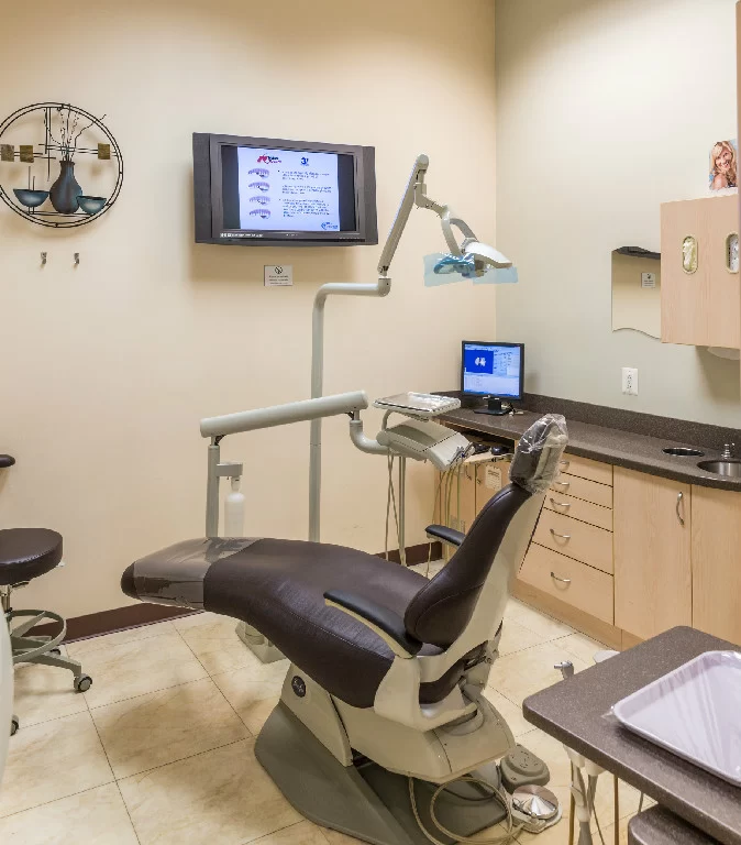 Crescent Dental Associates Picture 8