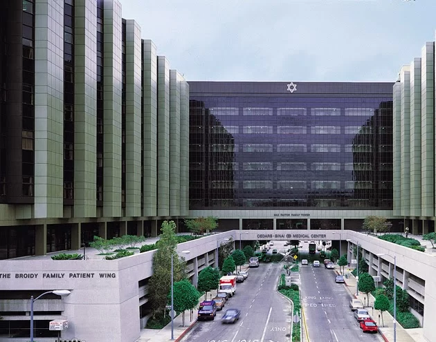 Robert B. Gerber, DDS, FACD - Beverly Hills Dental Services Picture 2