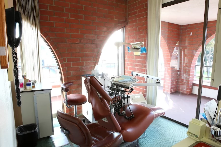 Dr. Gerald Drury MS DDS FACD Picture 9