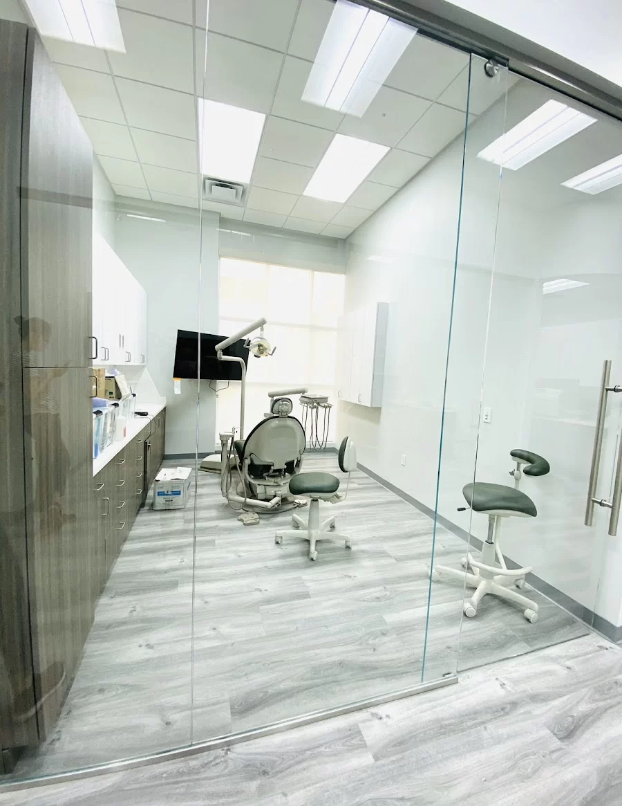 Dr Yin dental Office /Chunyi yin, DDS Picture 8
