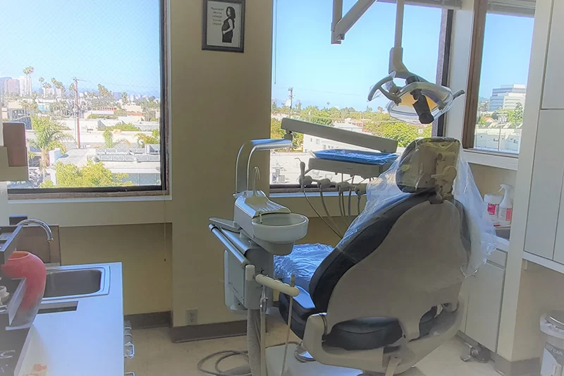 Dr. David Youssefi DMD, Rapid Smile Dental Group Picture 6