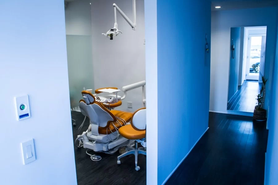gIDE Dental Center Picture 1