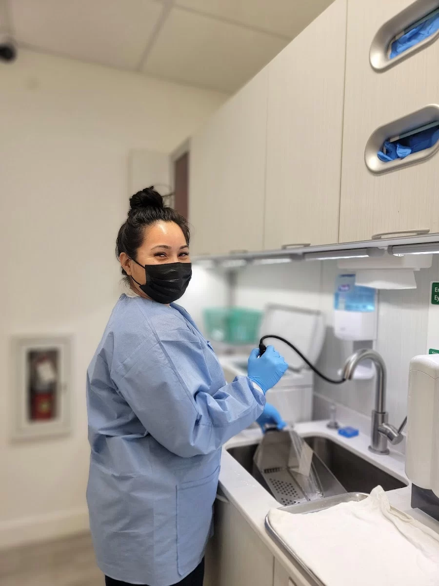 Santa Monica Periodontics & Implant Surgery Picture 10