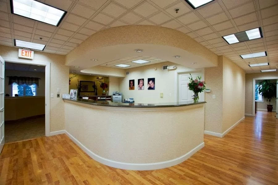 Dedicated Modern Dentistry : Agnieszka Bara DMD MAGD Picture 4