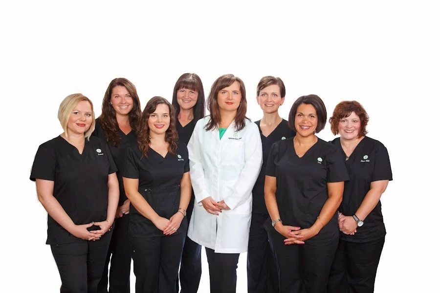 Dedicated Modern Dentistry : Agnieszka Bara DMD MAGD Picture 2