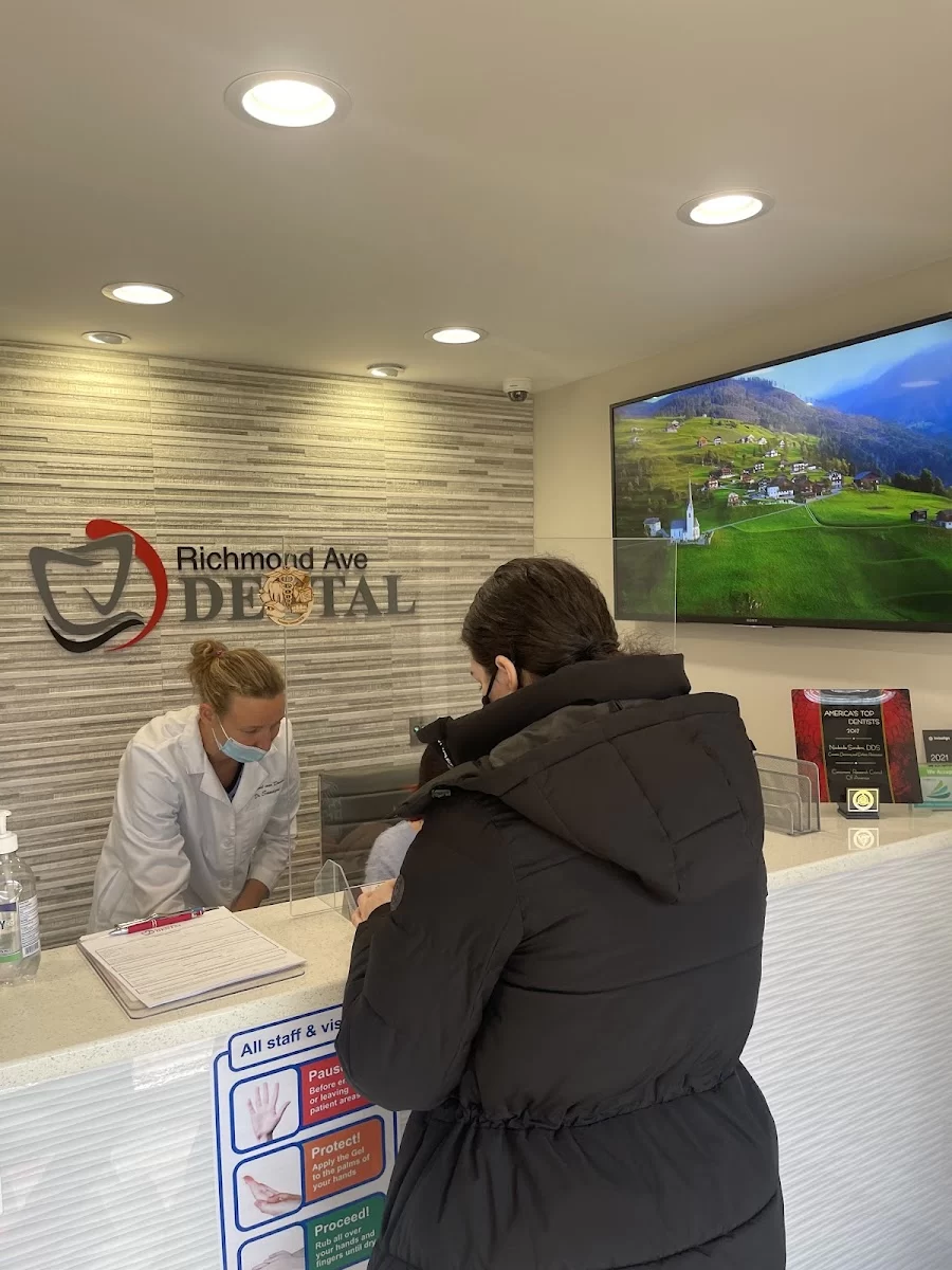 Richmond Ave Dental Picture 5