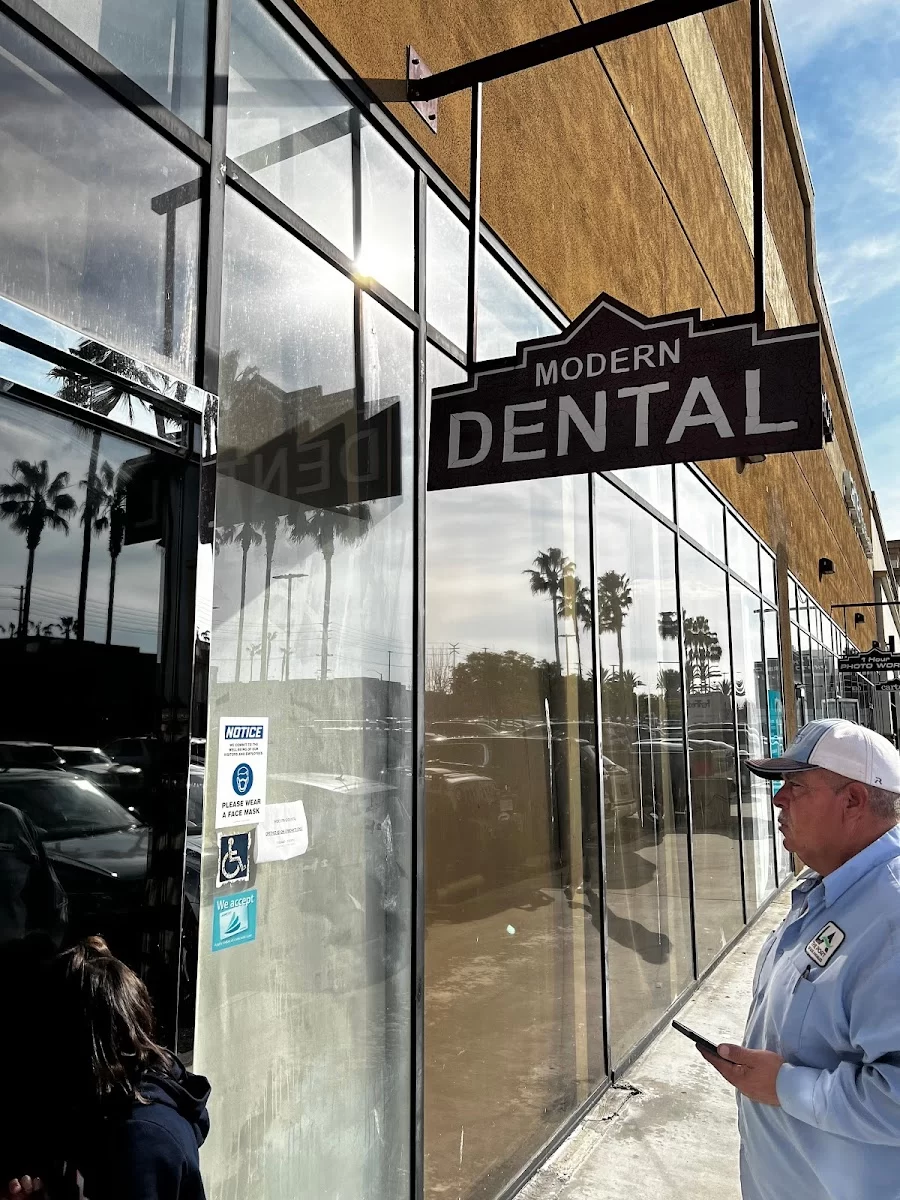 Modern Dental Picture 5