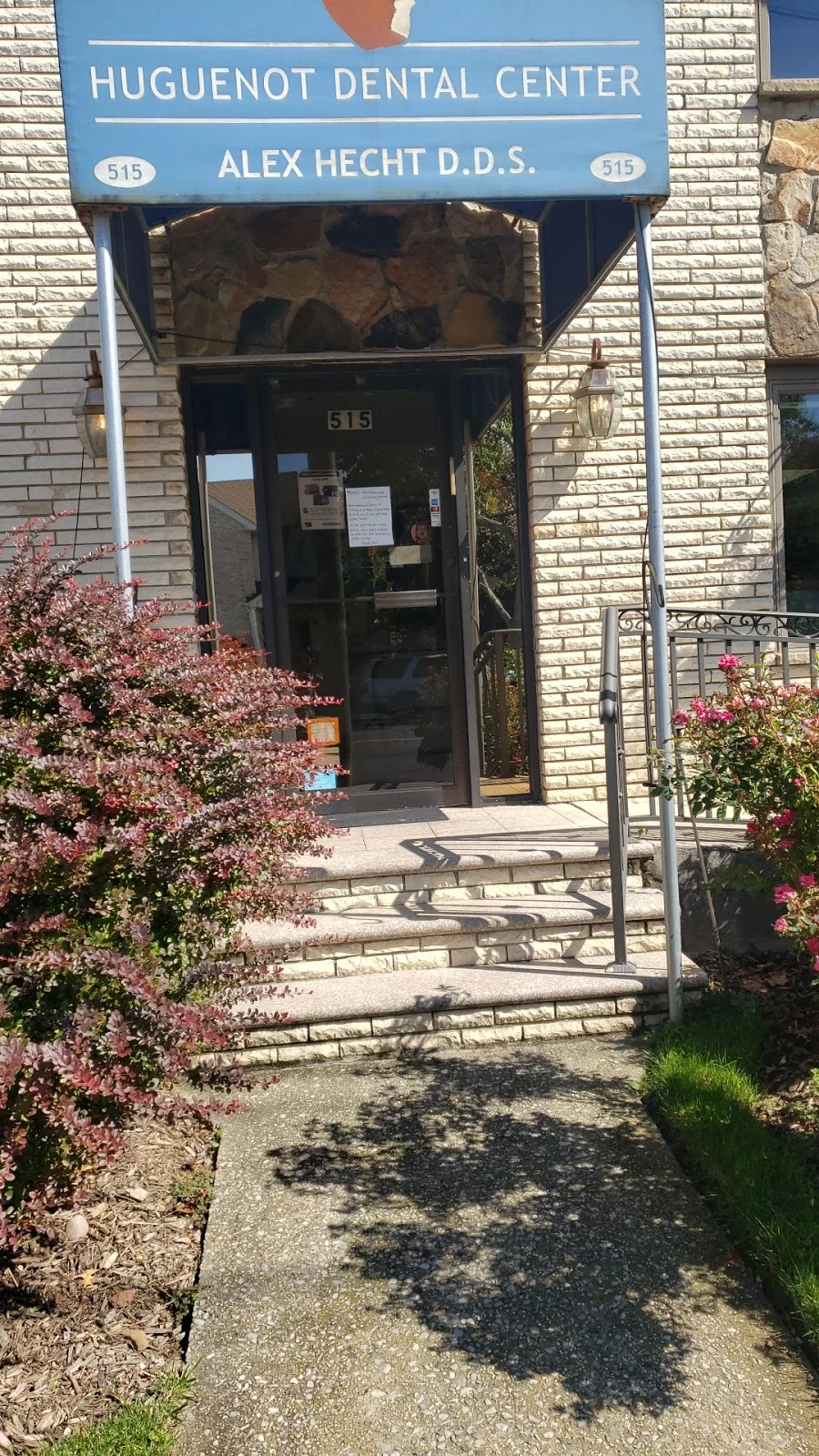 Staten Island Aesthetic & Implant Dentist Picture 9