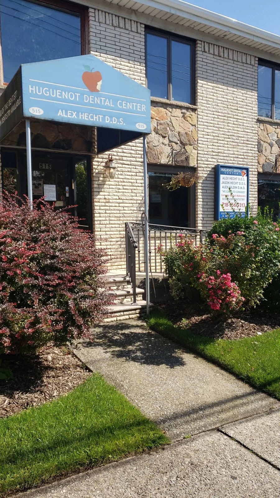Staten Island Aesthetic & Implant Dentist Picture 8