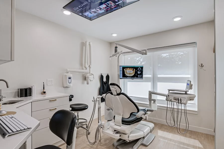 Matawan Dental Galleria Picture 4