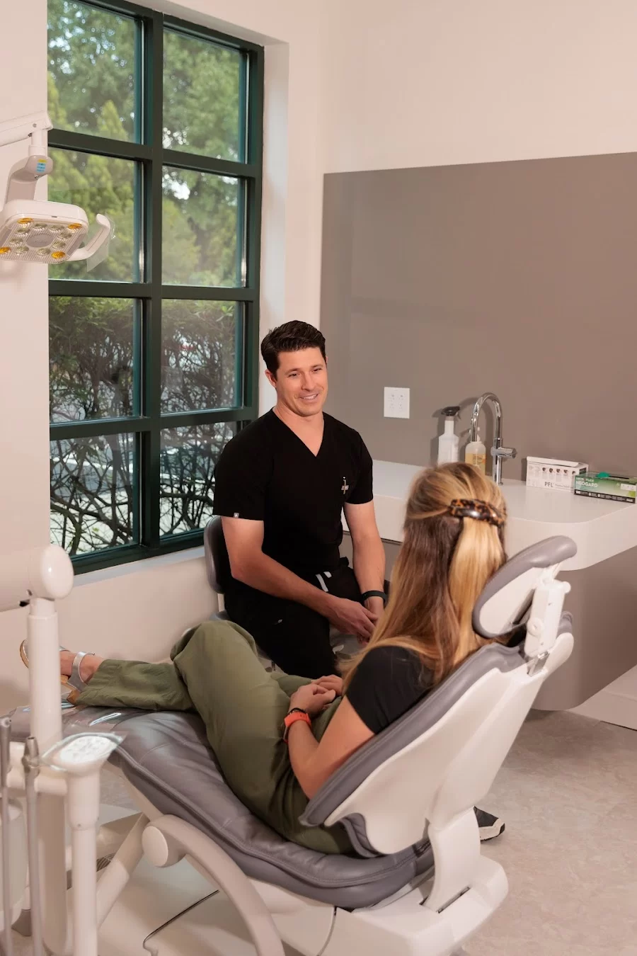 Premier Prosthodontics: Advanced Aesthetic and Implant Dentistry Picture 8