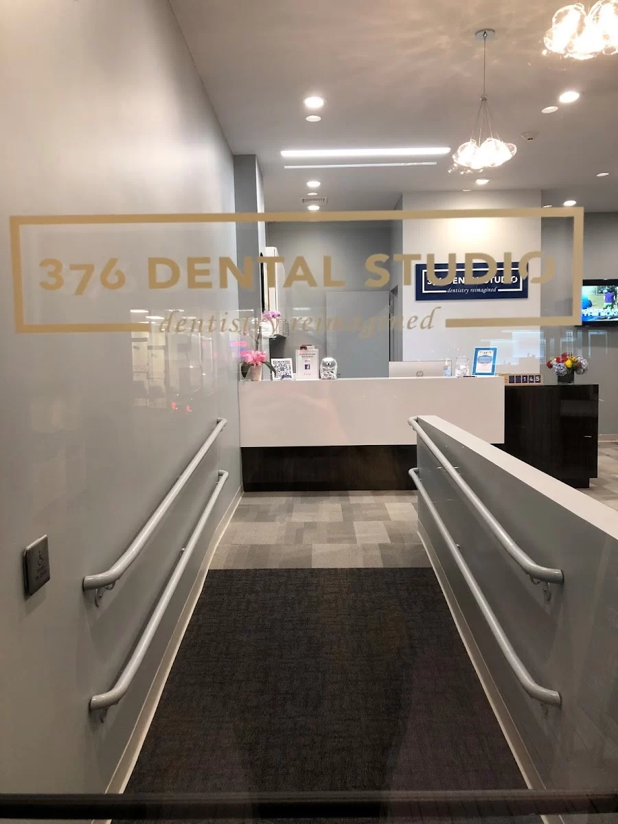 376 Dental Studio: Poonam Soi, DMD Picture 3