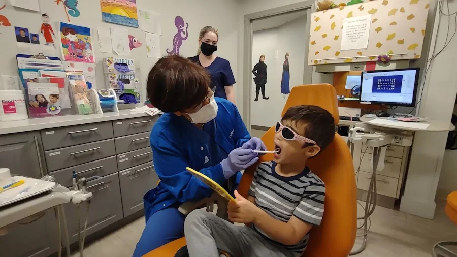Children's Dental Care - Pediatric Dentist Picture 4