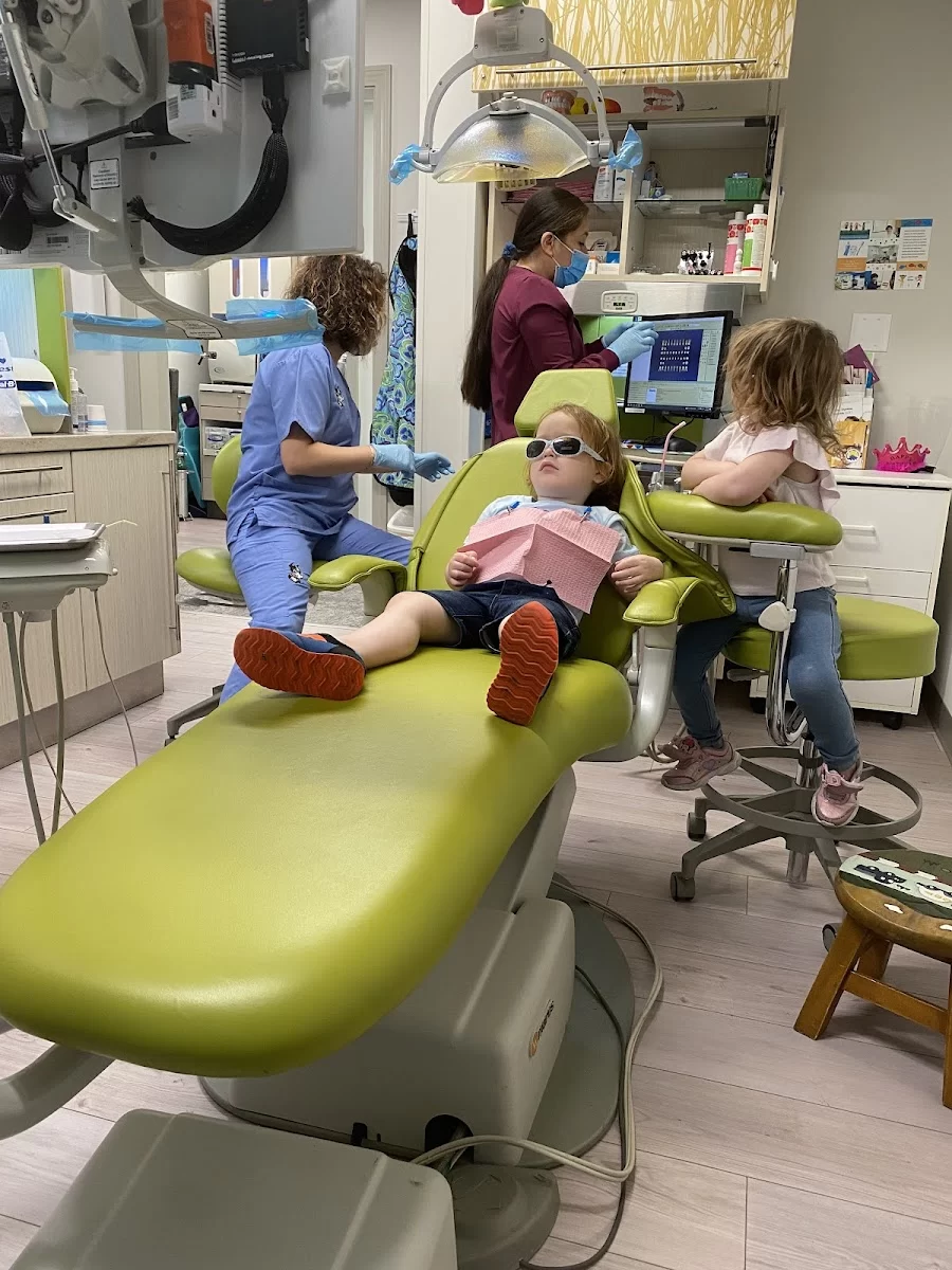 Children's Dental Care - Pediatric Dentist Picture 8