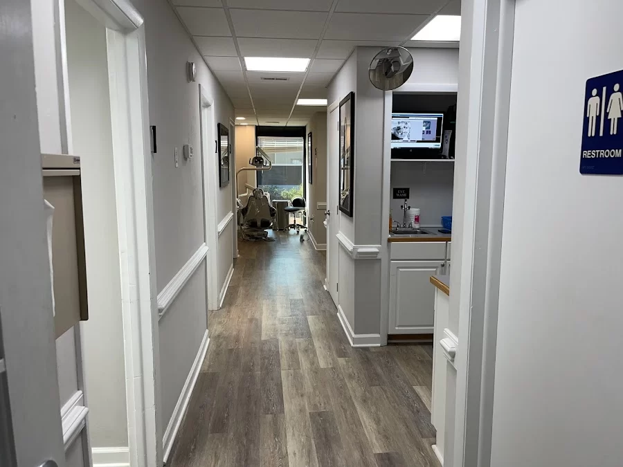 Lane & Associates Family Dentistry - Raleigh Downtown Picture 1