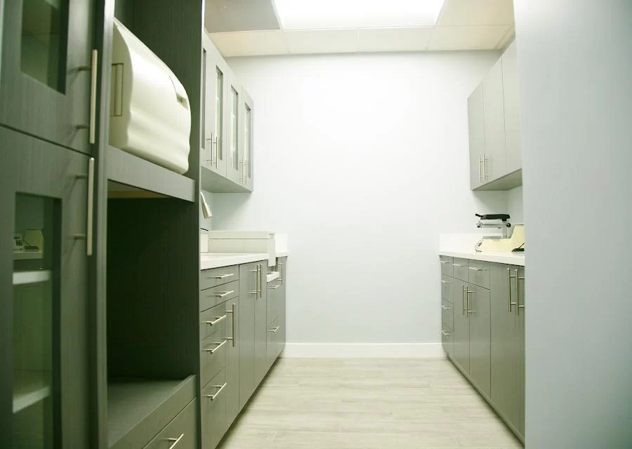 Center Plaza Dentistry Picture 9
