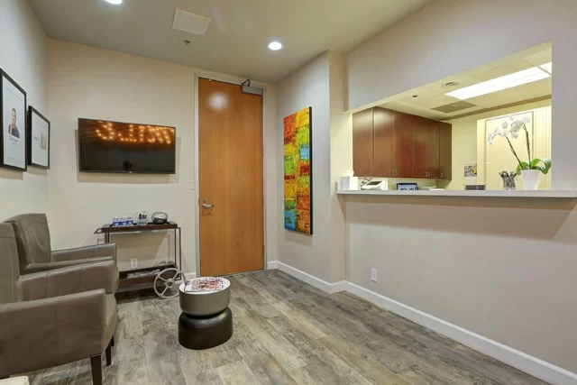 Concierge Dentistry - Jay S. Grossman, DDS. Brentwood Dental Practice Picture 2
