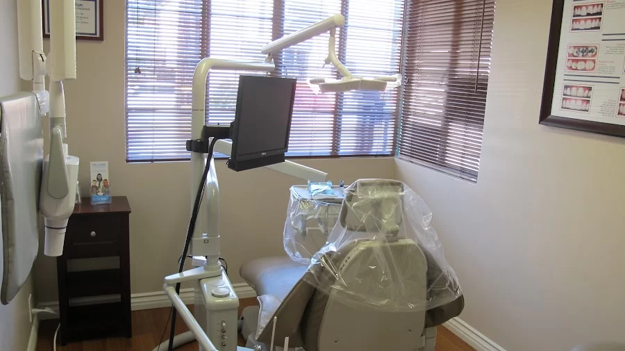 Long Beach Dental Studio: Dr. Jasmine Minasyan Picture 3
