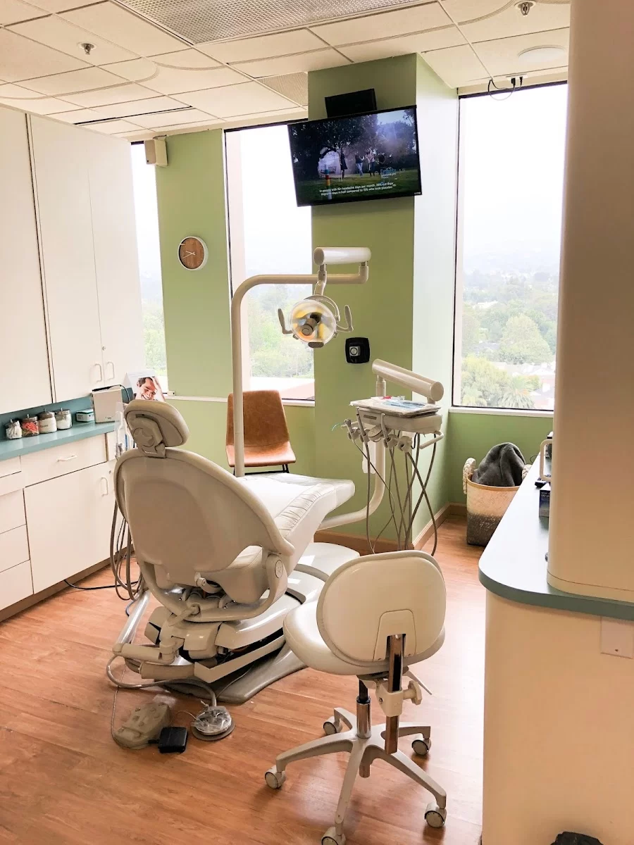 Goli Javaher, DDS Picture 3
