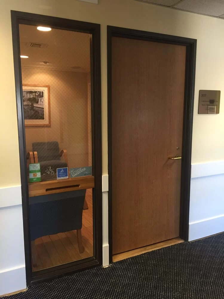 Dentistry on the Island: Mark J. Meckes DDS Inc. Picture 1