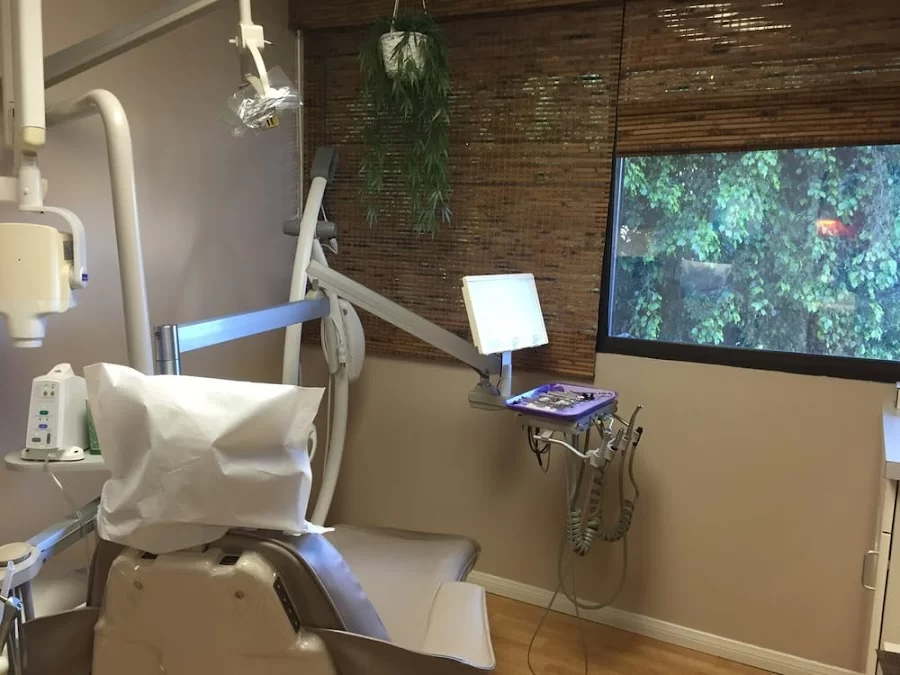 Dentistry on the Island: Mark J. Meckes DDS Inc. Picture 3