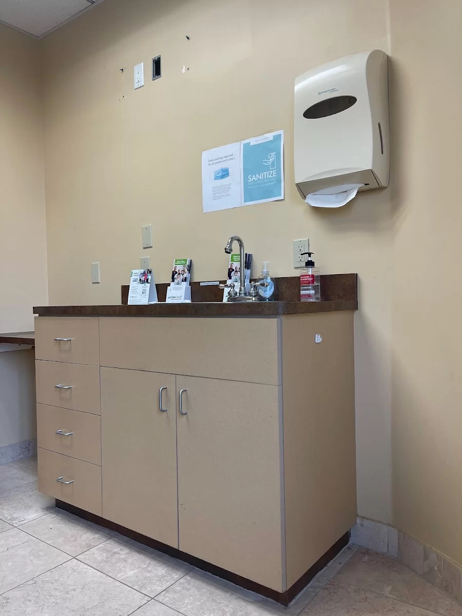 Parvaz Farnad Mizrahi, DDS, MPH, FICD Picture 3